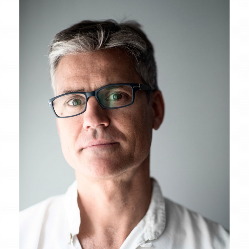 Luis Sánchez Villavecchia, fisioterapeuta y osteópata